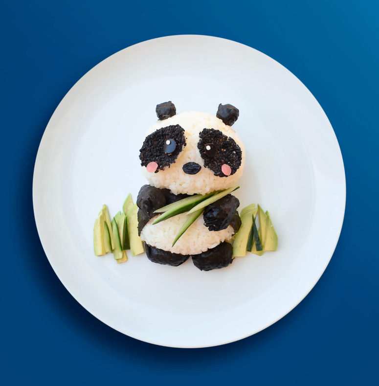 Как накормить ребенка